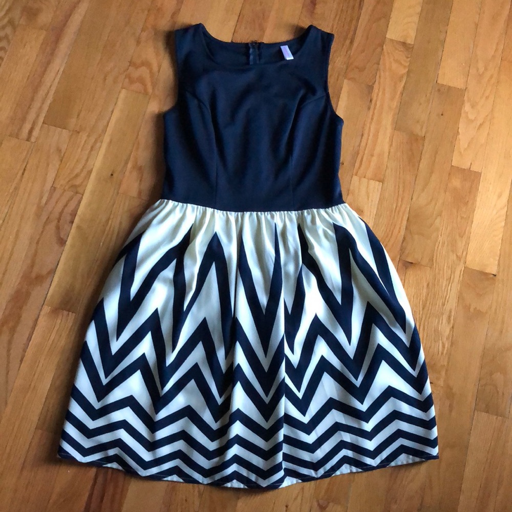 Chevron navy fitted dress